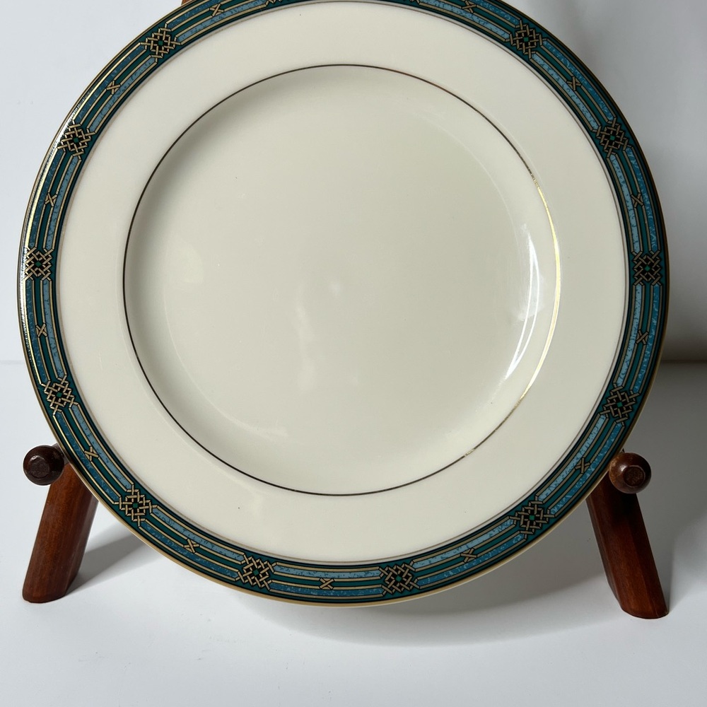 Mikasa Cream and Teal Appetizer Plate
